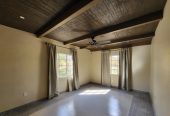 1 bed 1 bath apartment in quiet area right by the campus!