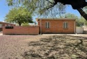Quiet 2 Bedroom Townhome 3 blocks from Campus